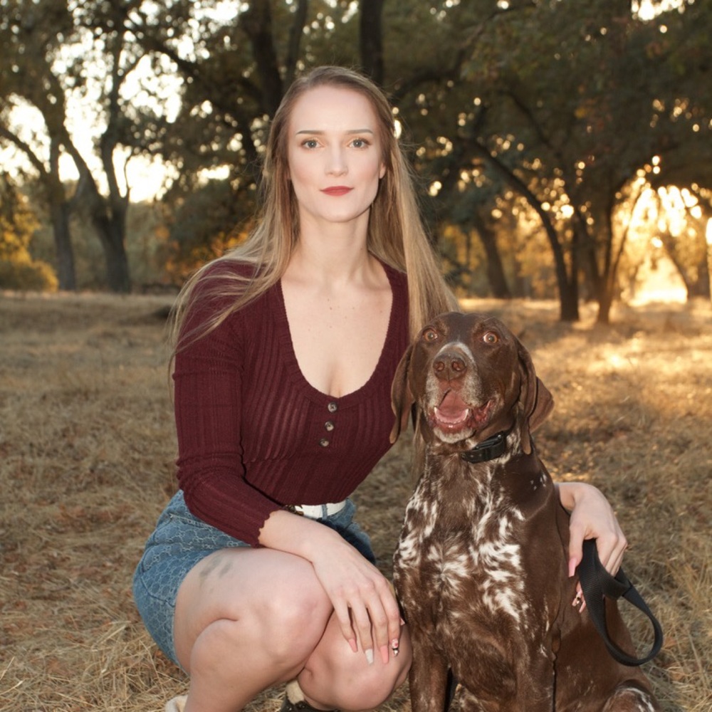 Meet your Posher, Nola
